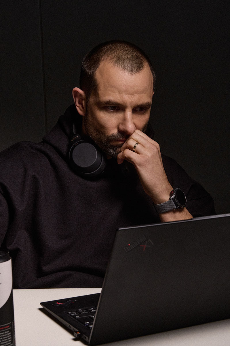 axolt-man-focused-working